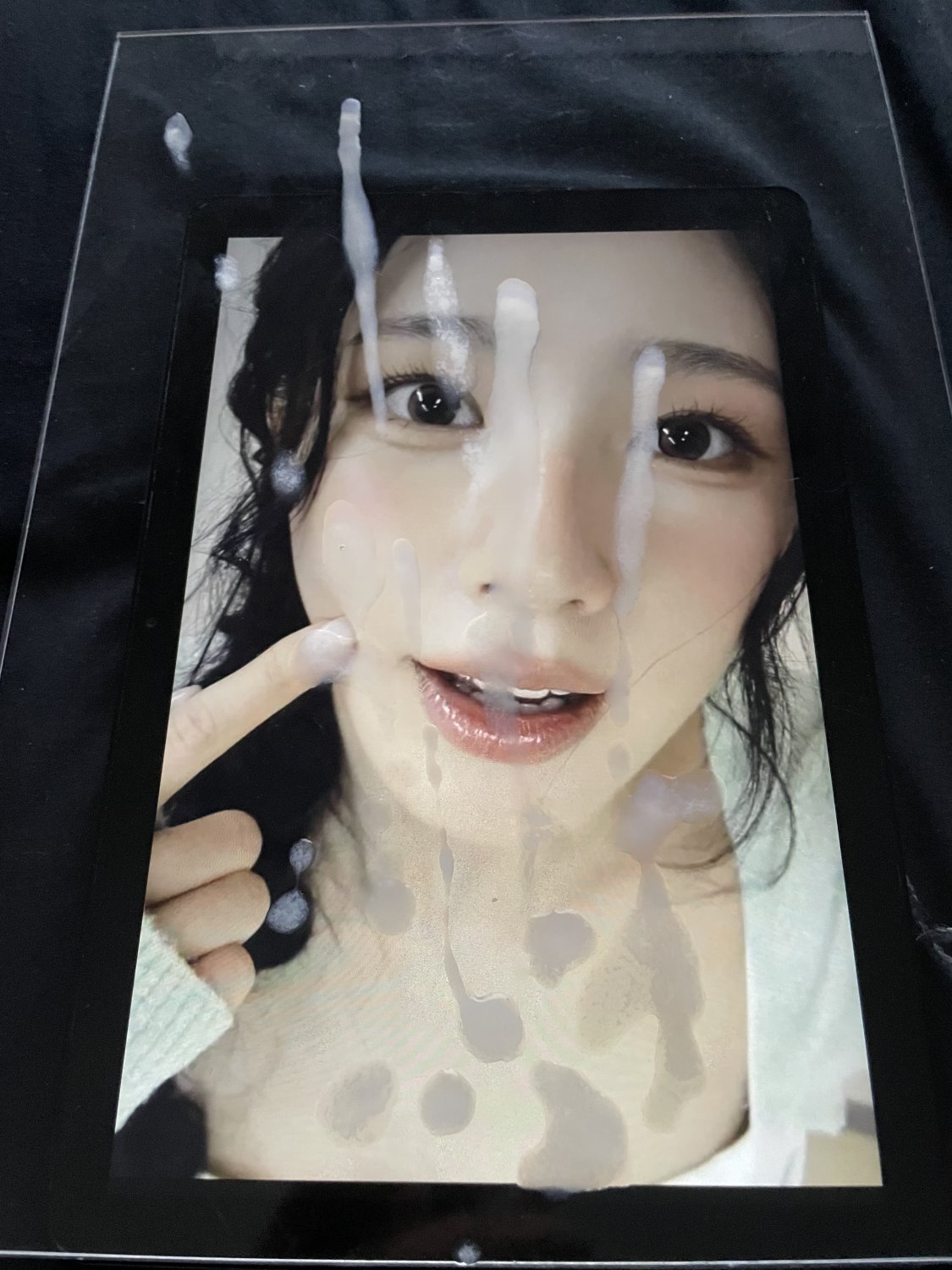 j2VQoFX2 Idle Miyeon Kpop Cum Tribute 07.jpg